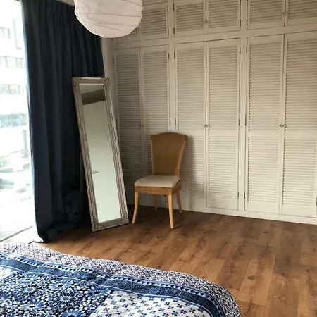 Holiday home Ruim Familiehuis Vlakbij Treinstation Culemborg